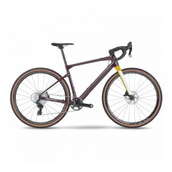 BMC URS 01 THREE - CARBON...